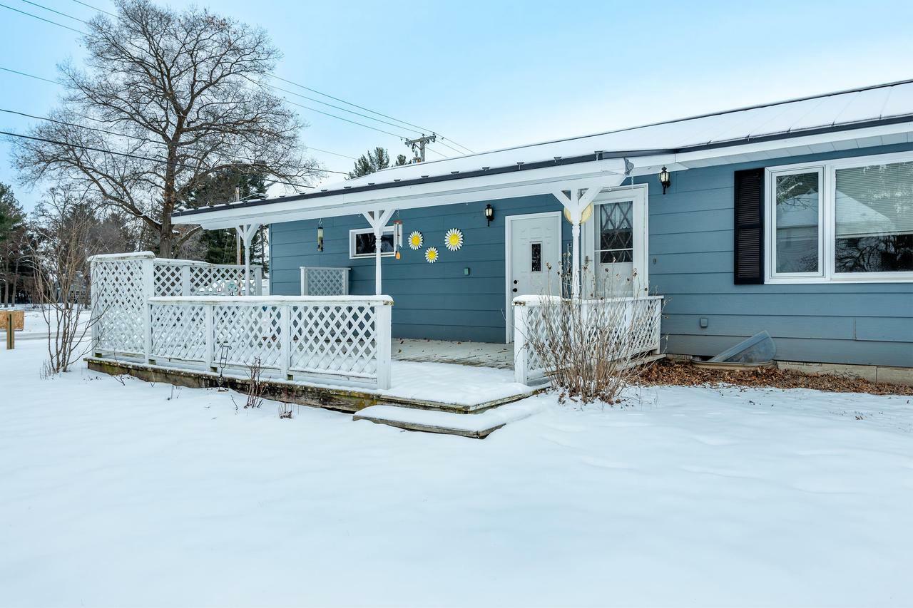 Property Photo:  503 Wisconsin Street  WI 54970 