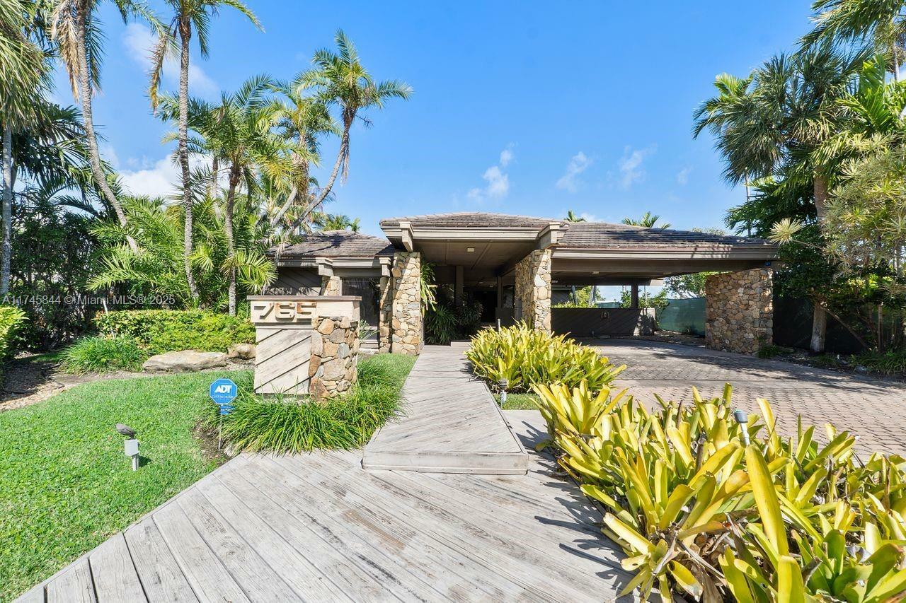 Property Photo:  765 N Shore Dr  FL 33141 