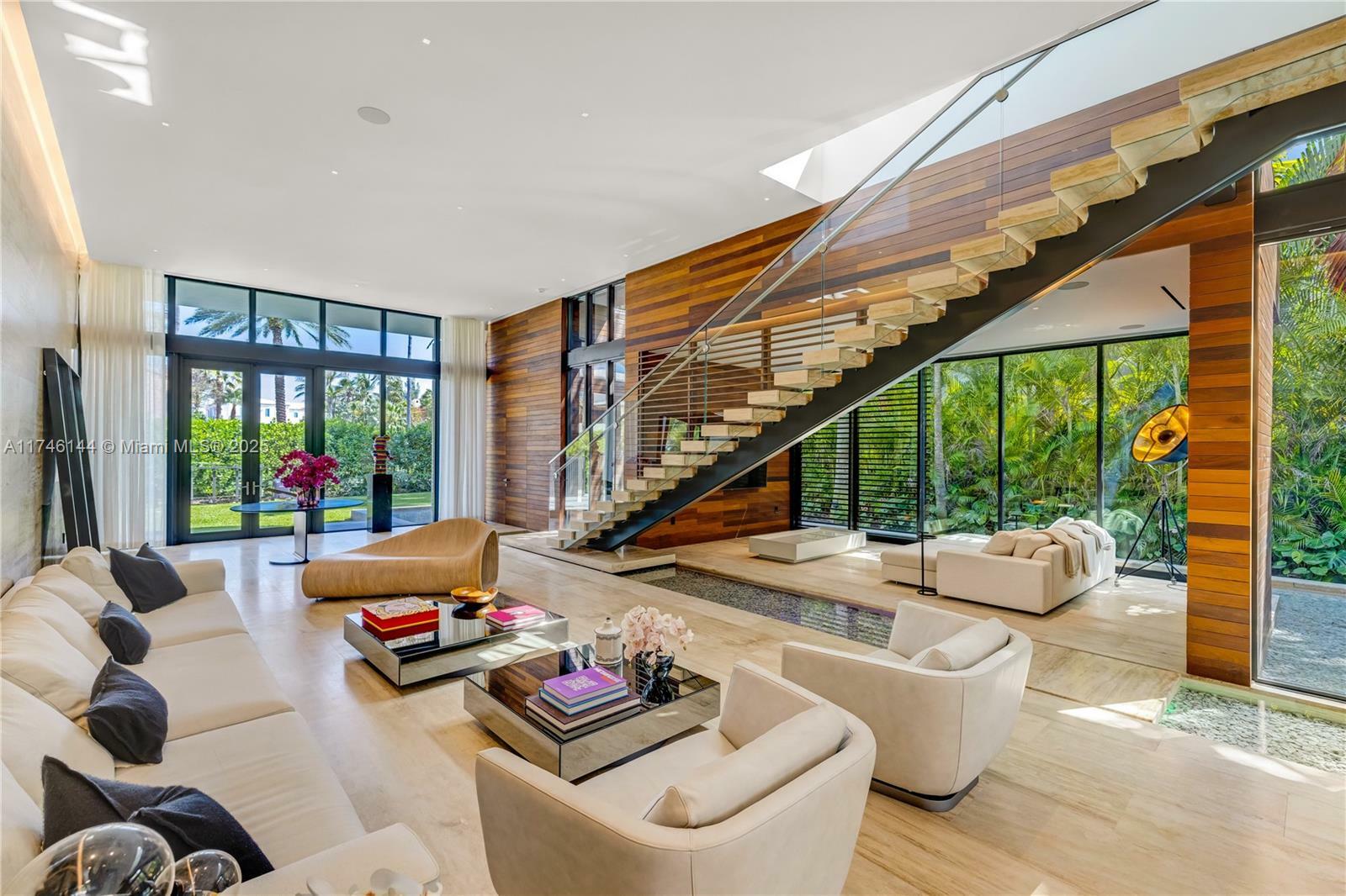 Property Photo: 250 Ocean Blvd FL 33160