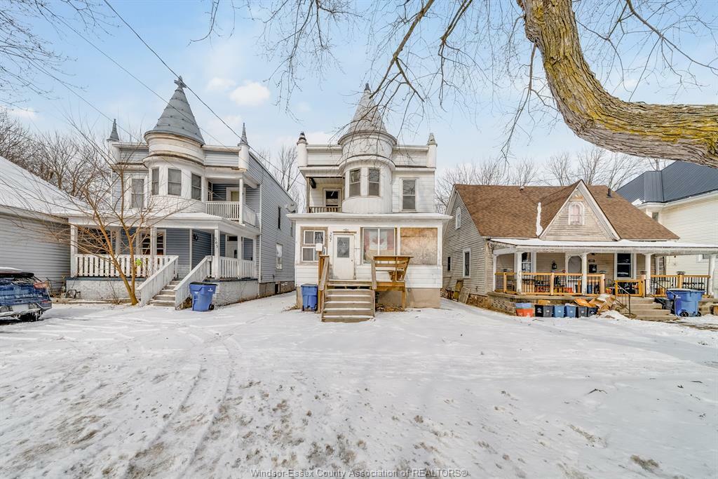 Photo de la propriété:  207 Park Street  ON N7M 3S1 