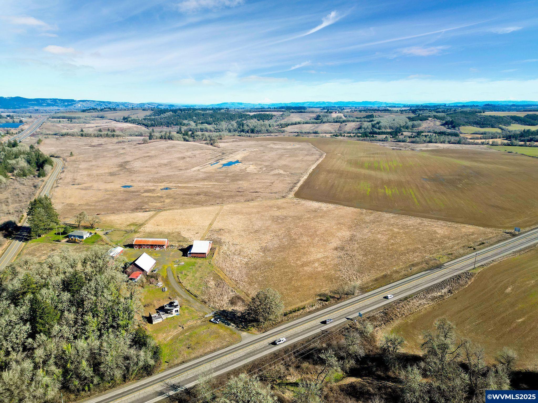 Property Photo:  22345 Or-22 Hwy  OR 97378 