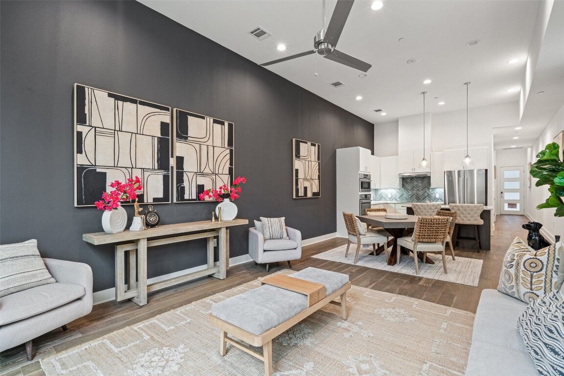 Property Photo: 2505 Bluebonnet Lane 15 TX 78704
