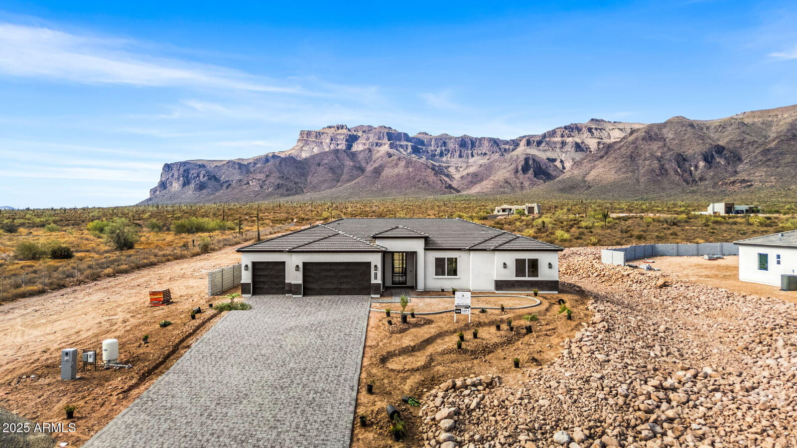Property Photo: 9230 E Cloudview Avenue AZ 85118