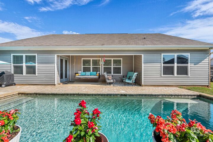 Property Photo: 12144 Chaucer Avenue AL 36526