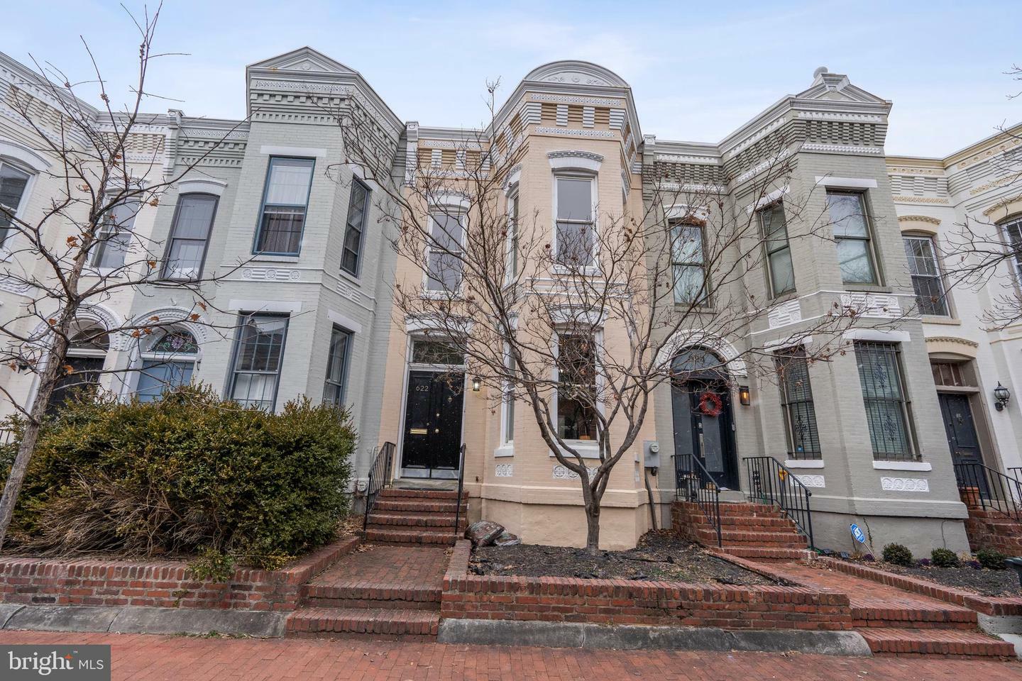 Property Photo:  622 C Street NE  DC 20002 