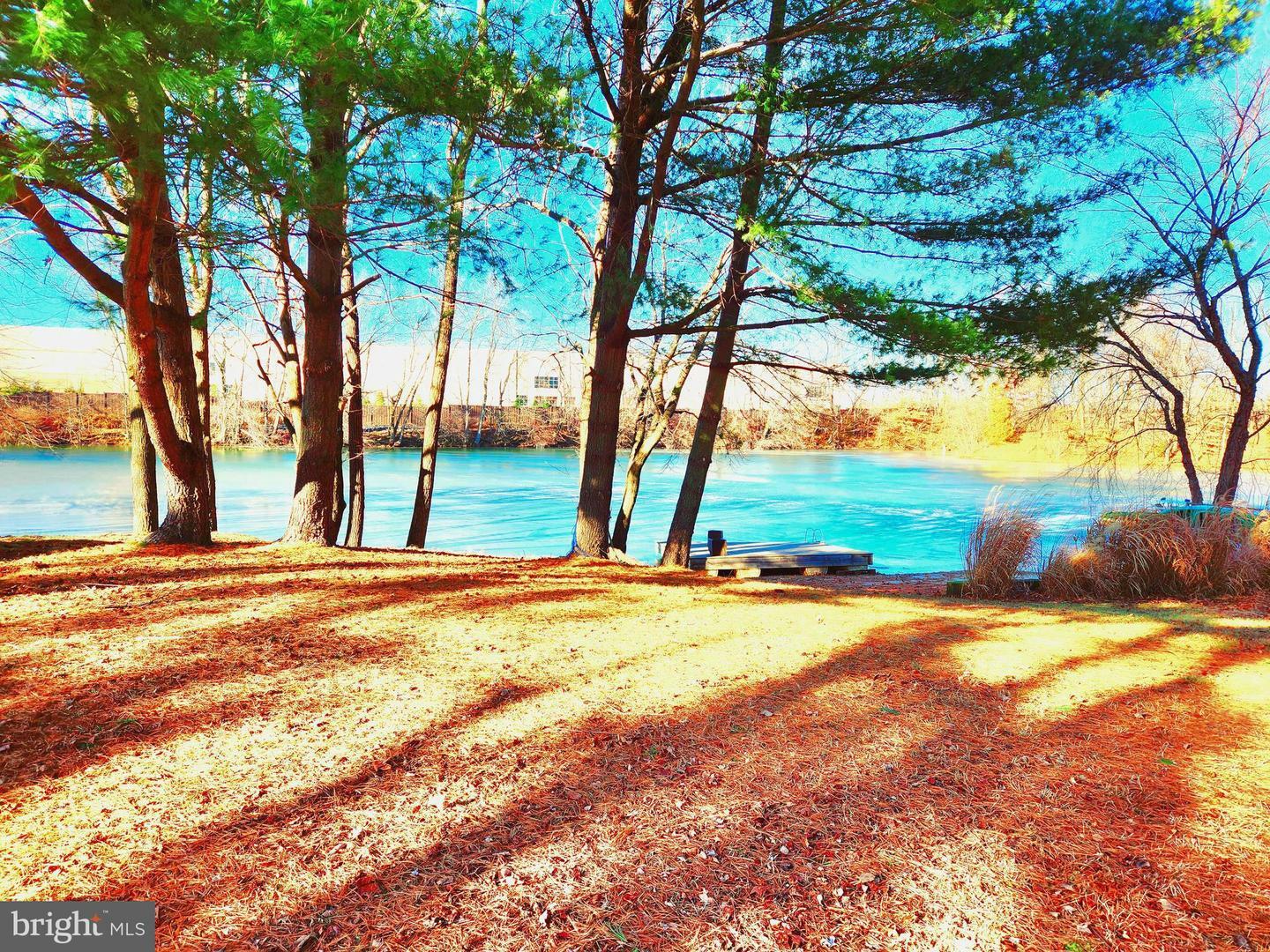 Property Photo:  116 Hedding Road  NJ 08505 