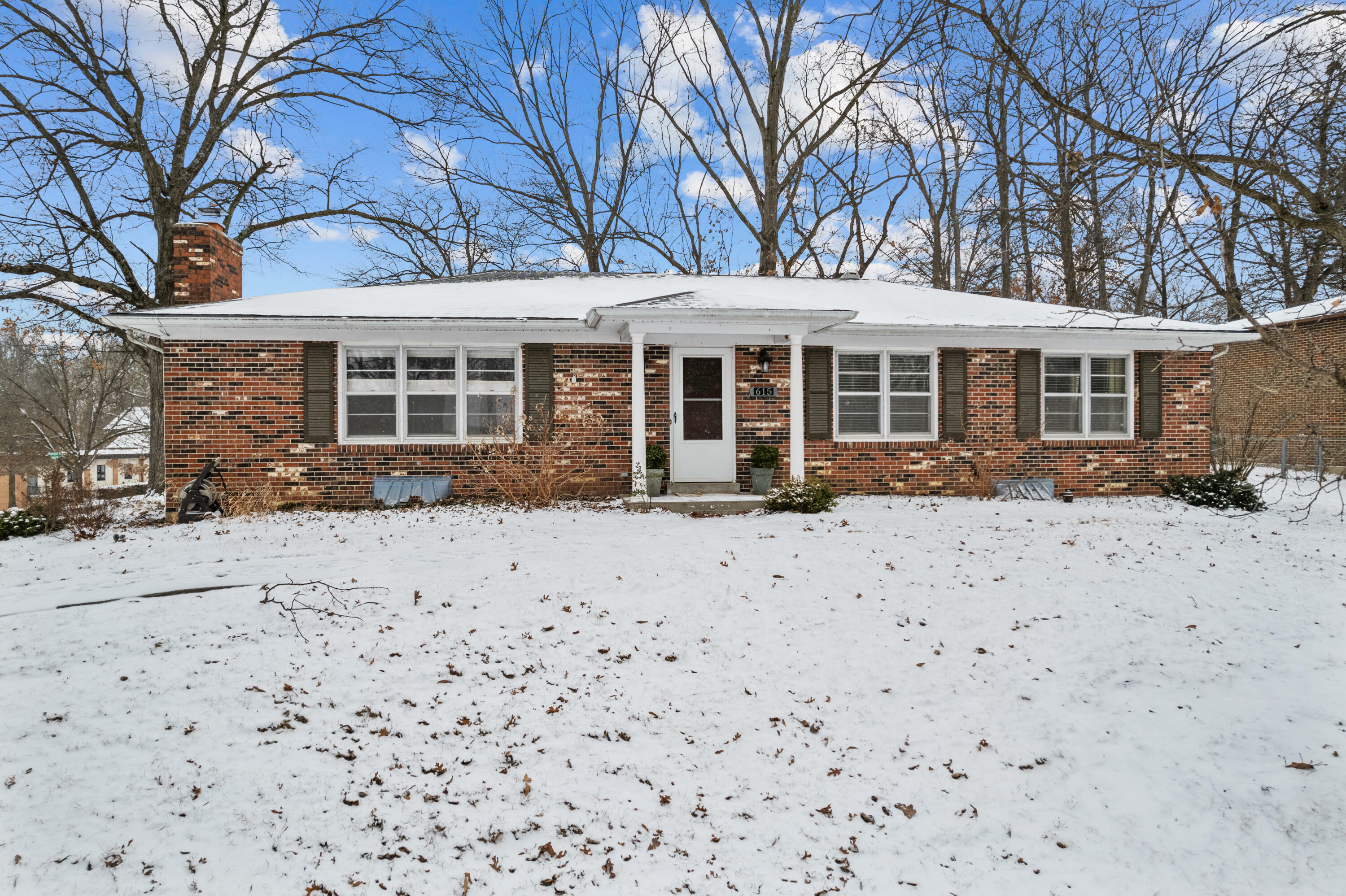 Property Photo:  615 Maplewood Dr  MO 65203 