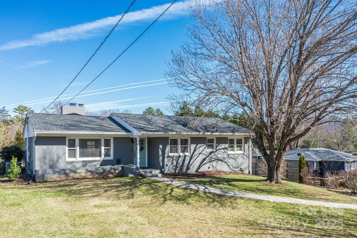 Property Photo:  29 Willowbrook Road 11  NC 28805 