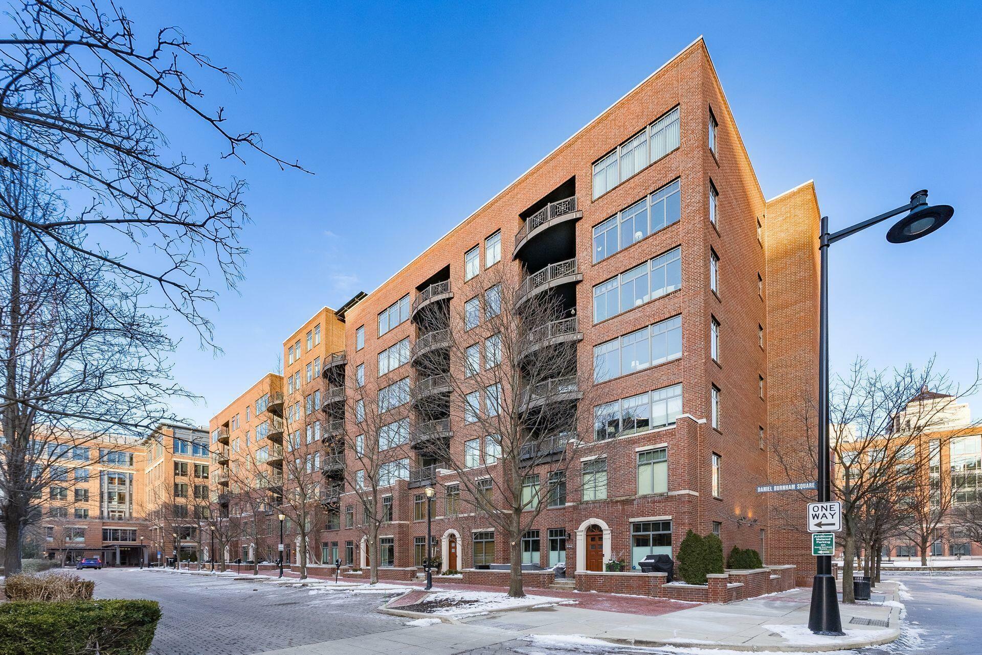 Property Photo:  250 Daniel Burnham Square  OH 43215 