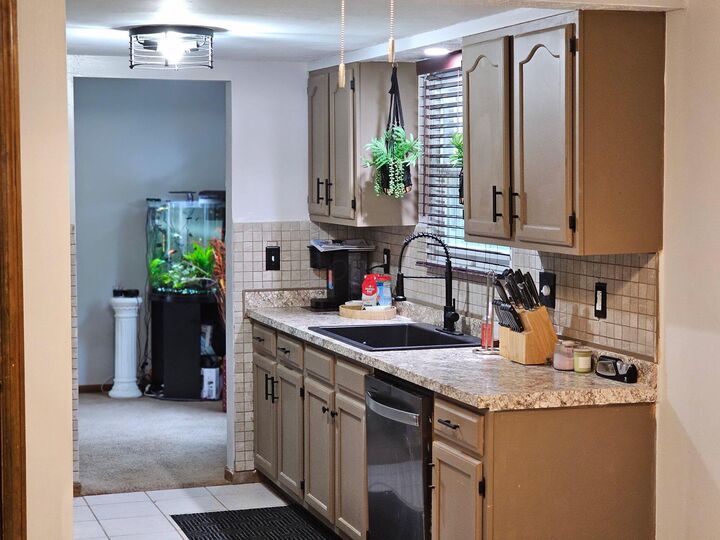 Property Photo: 144 Garston Court OH 43230