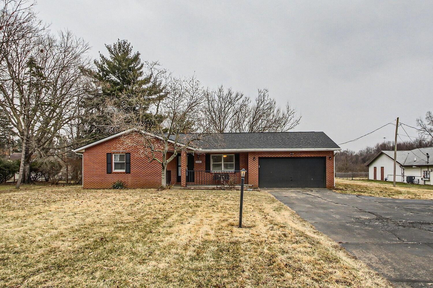 Property Photo: 3080 Courtright Road OH 43232