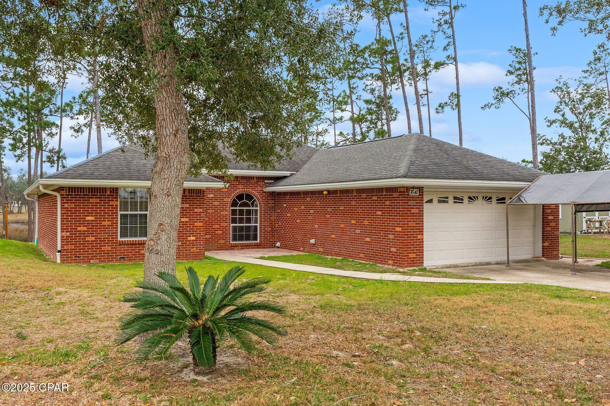 Property Photo:  7641 Glen Cove Lane  FL 32409 