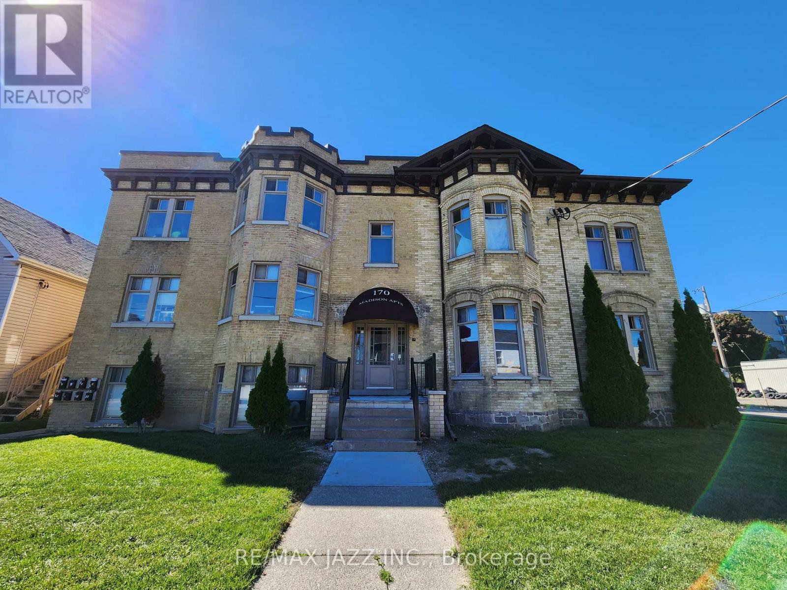 Property Photo:  170 Simcoe Street South  ON L1H 4H1 