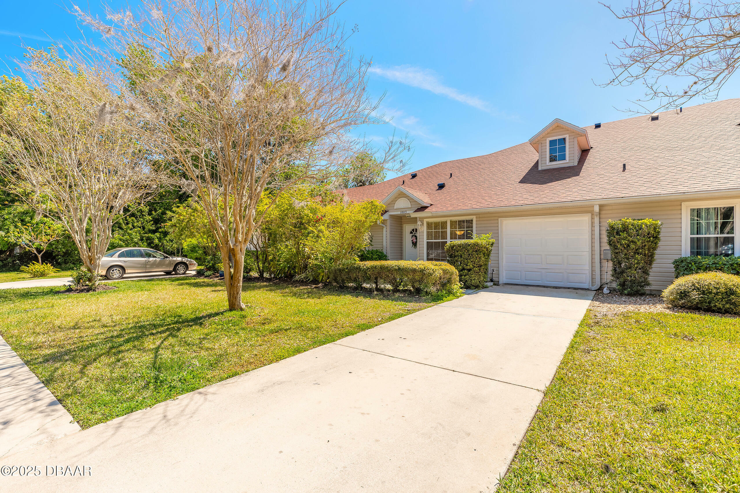 Property Photo:  1003 Alabama Avenue  FL 32117 
