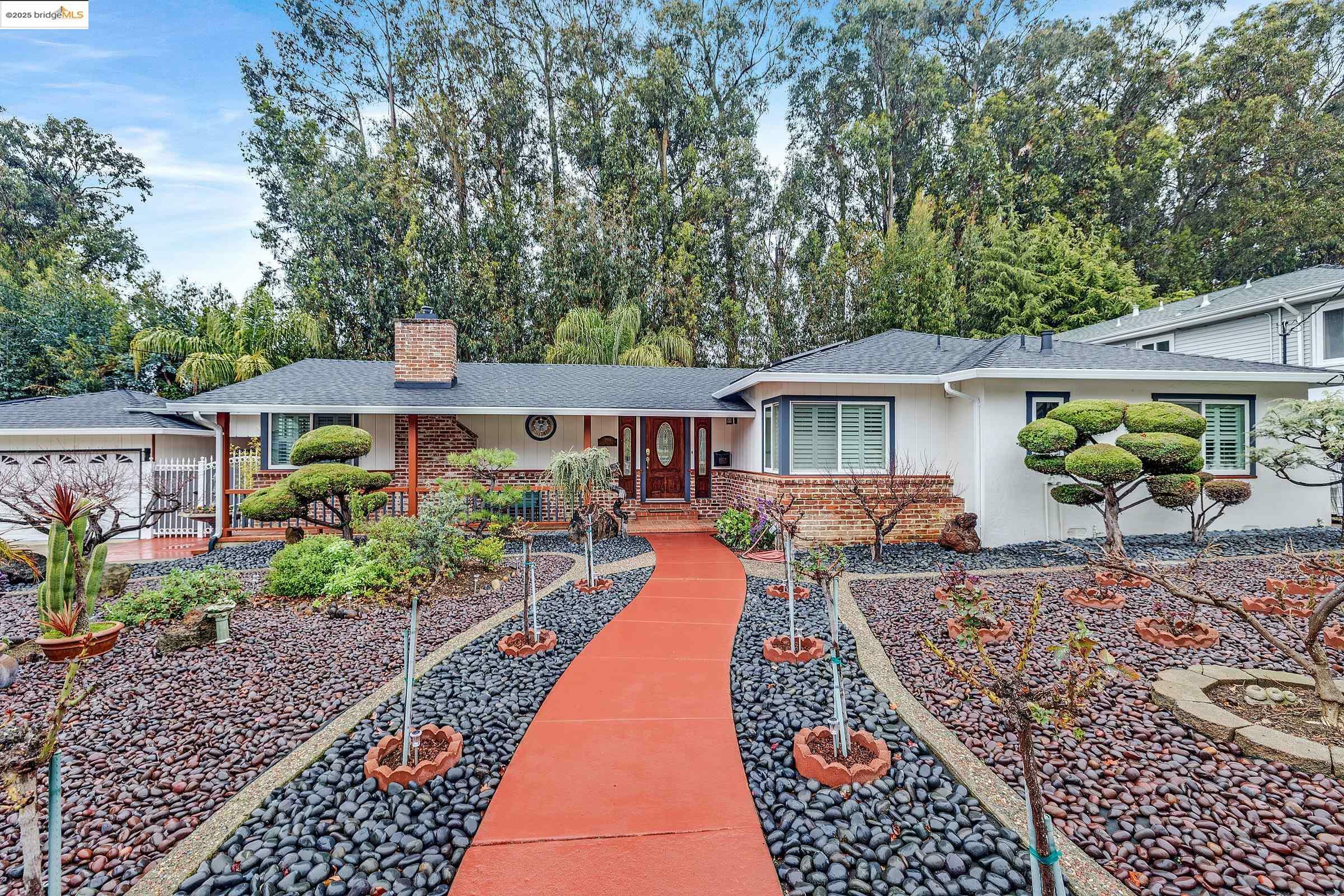 Property Photo:  3911 Norton Ave  CA 94602 