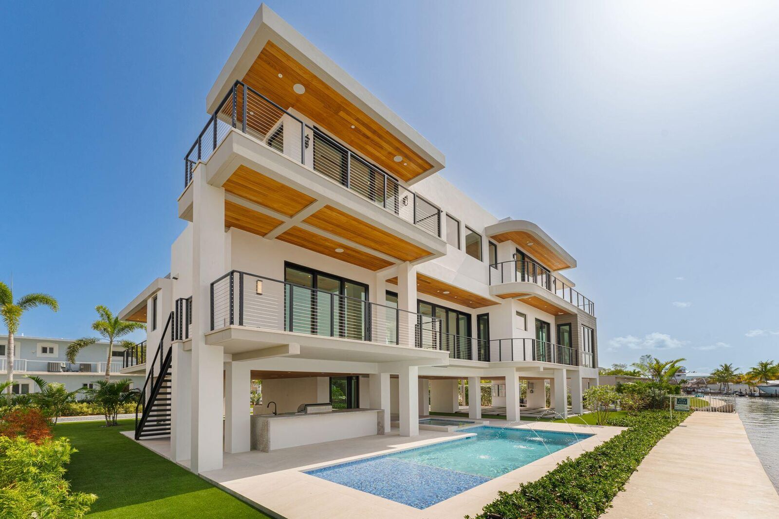 Property Photo:  301 Buttonwood Circle #A  FL 33037 