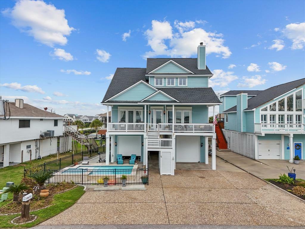 Property Photo: 1250 Oahu Drive TX 77554