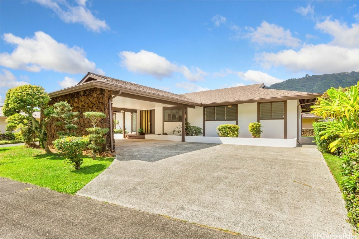 Property Photo:  3034 Kalawao Street  HI 96822 