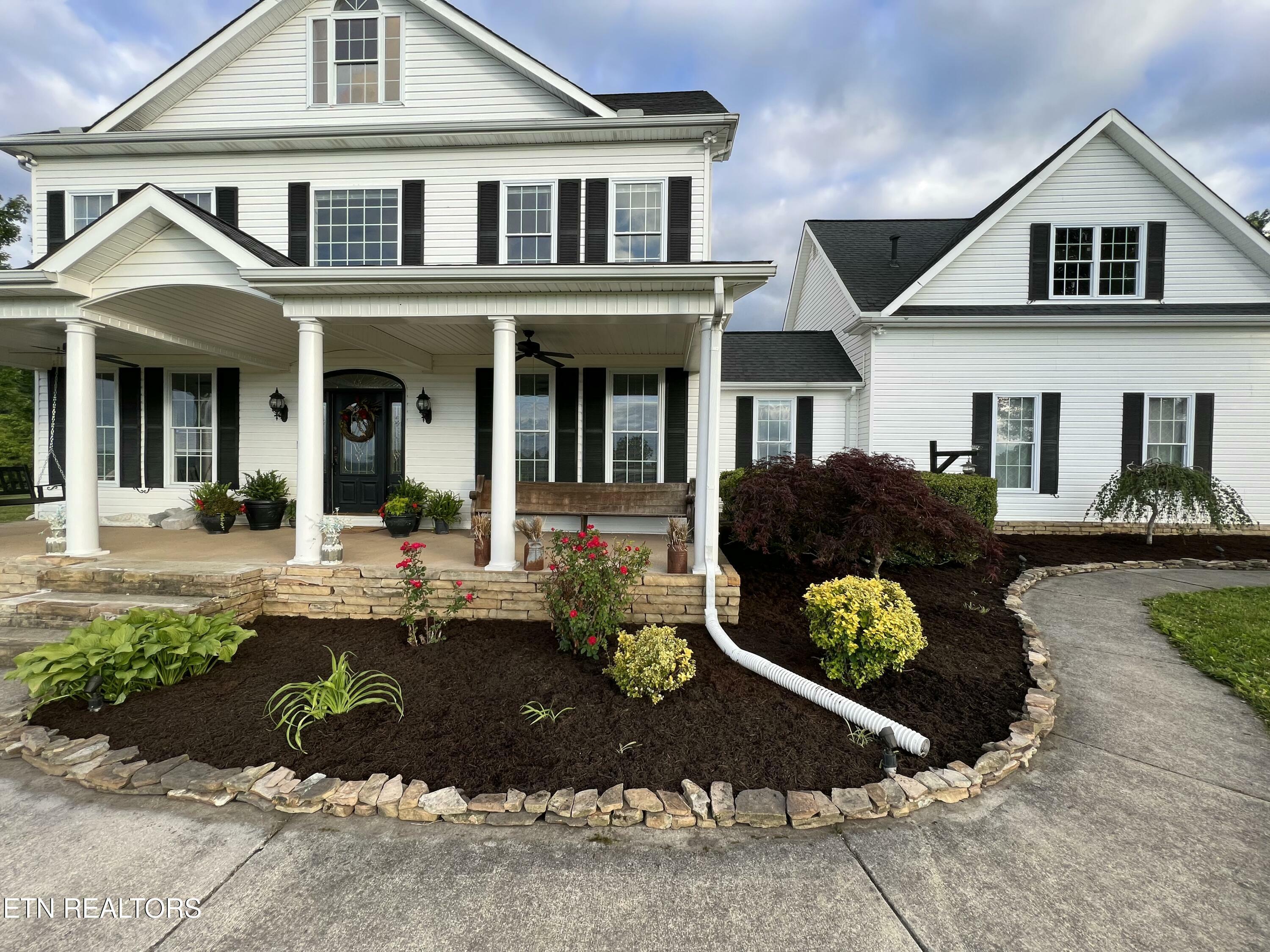 Property Photo: 374 Doane Rd TN 37820