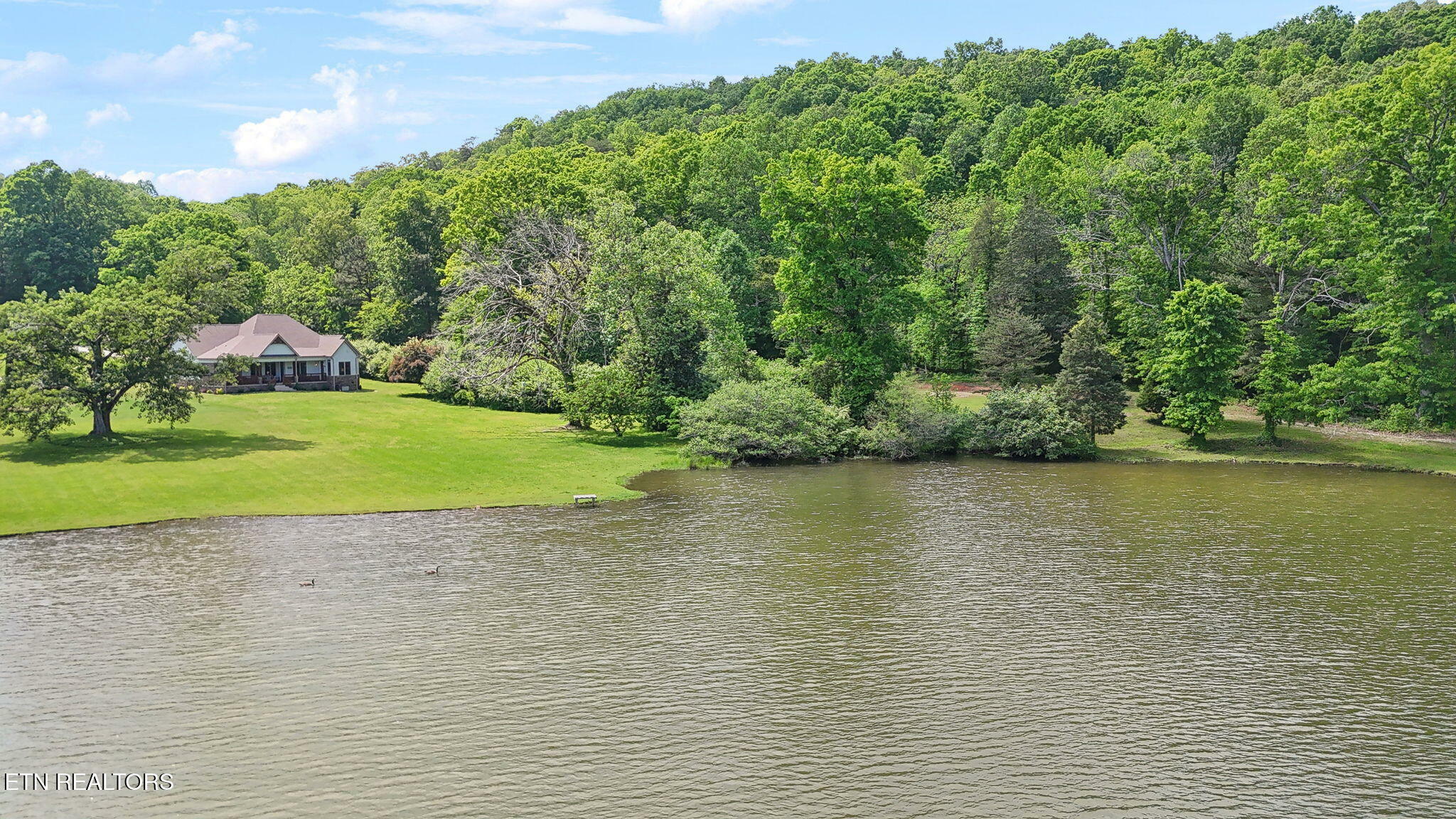 Property Photo: 650 Enclave Pointe TN 37763
