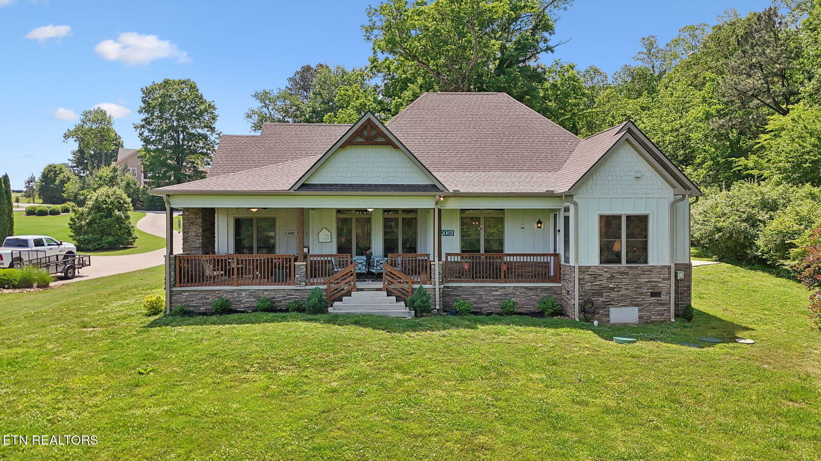 Property Photo: 650 Enclave Pointe TN 37763