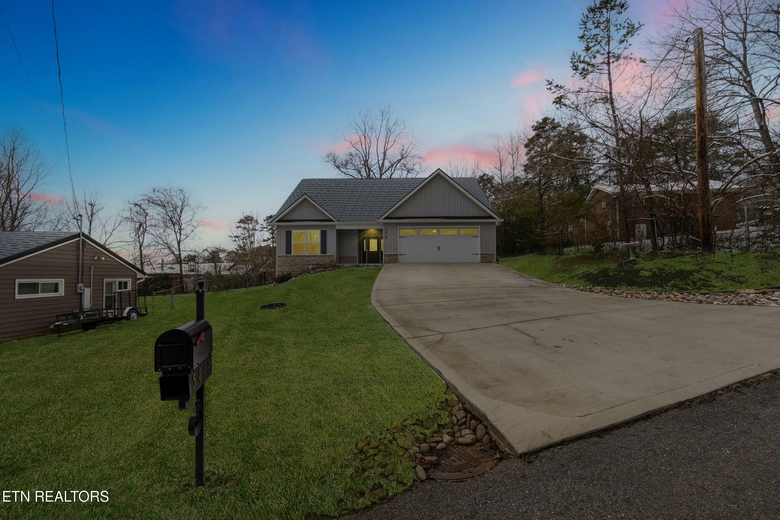 Property Photo:  5419 Weston Rd  TN 37918 