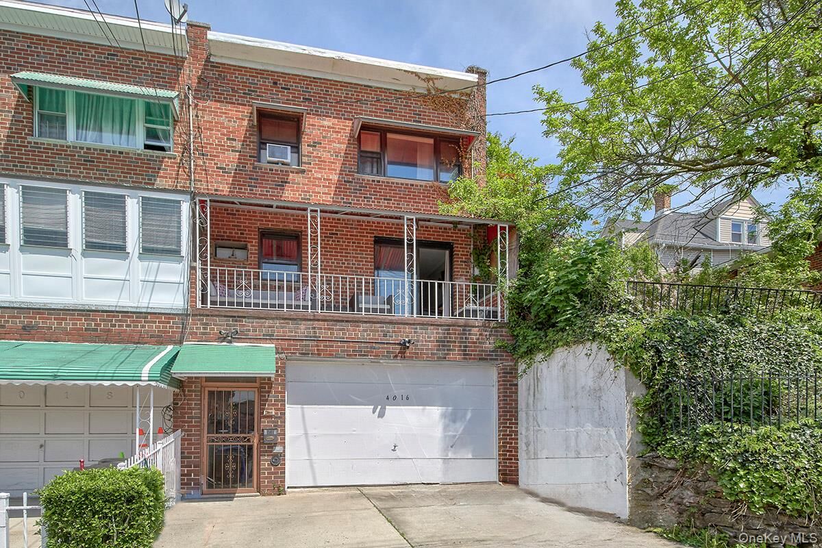 Property Photo:  4016 Wilder Avenue  NY 10466 