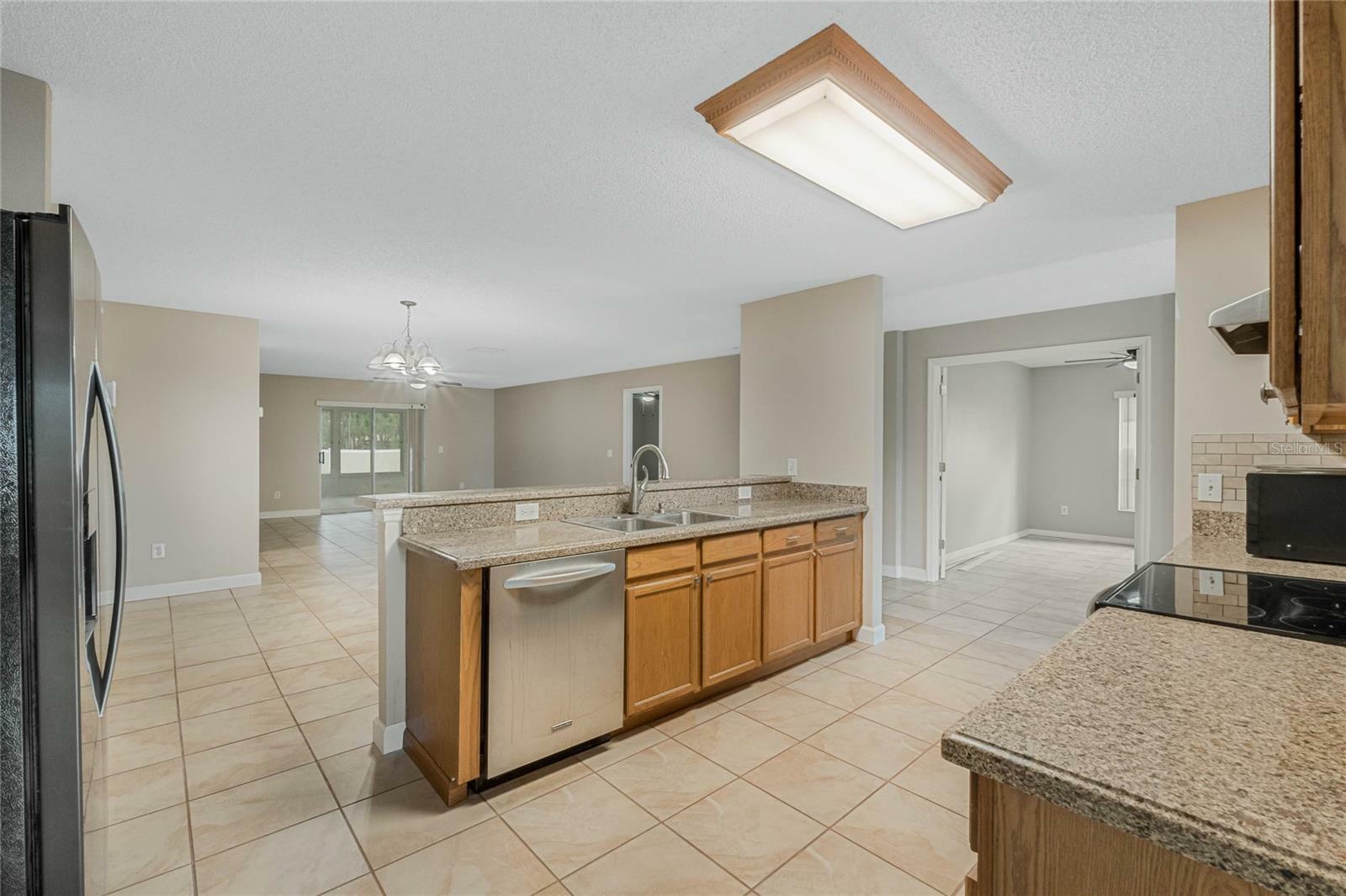 Property Photo:  140 Lake Catherine Circle  FL 34736 