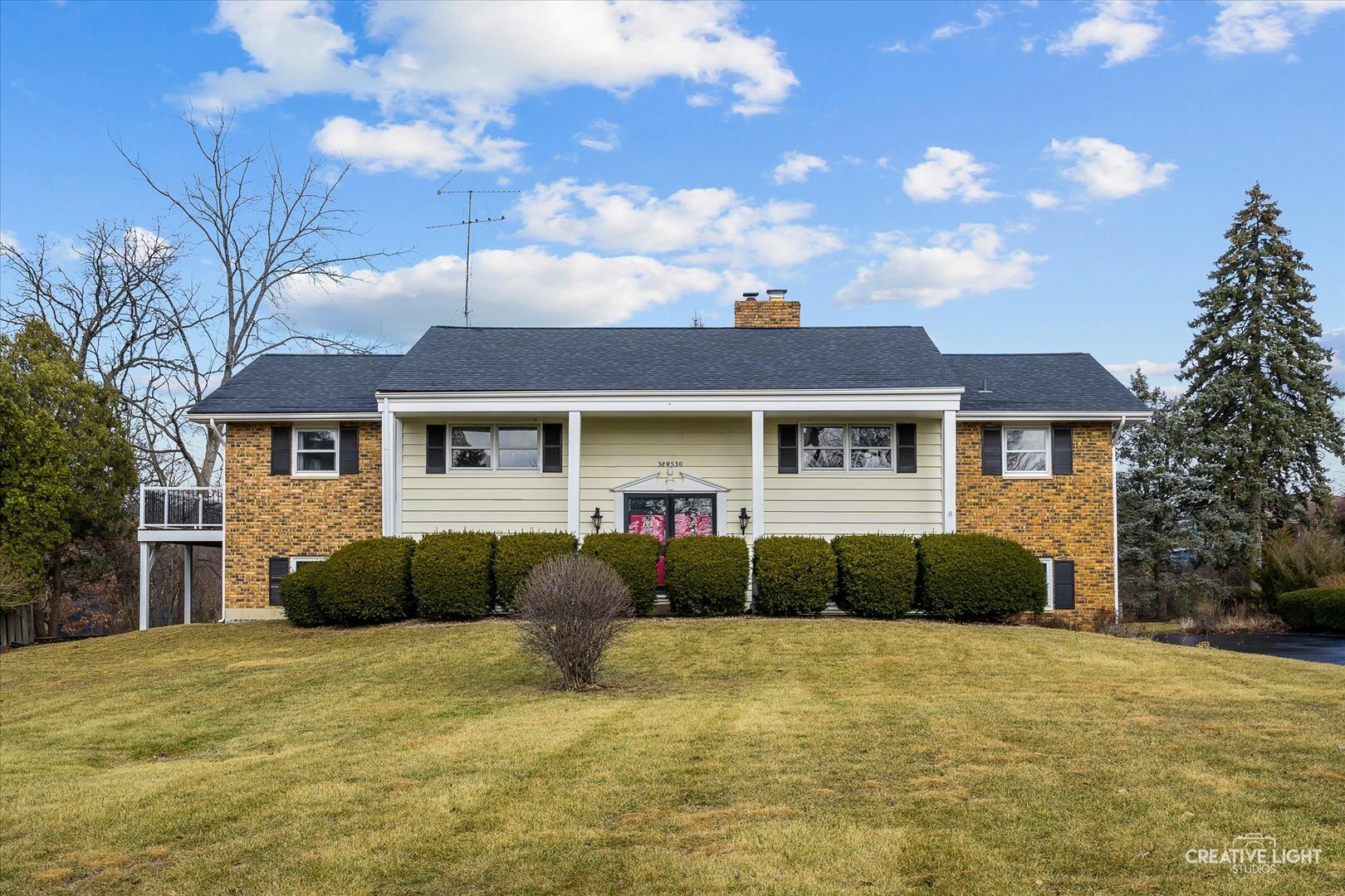 Property Photo: 38W530 Lake Charlotte Court IL 60175