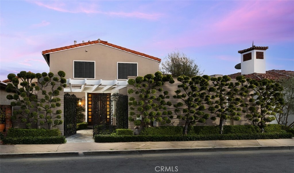 Property Photo: 212 Via Koron CA 92663