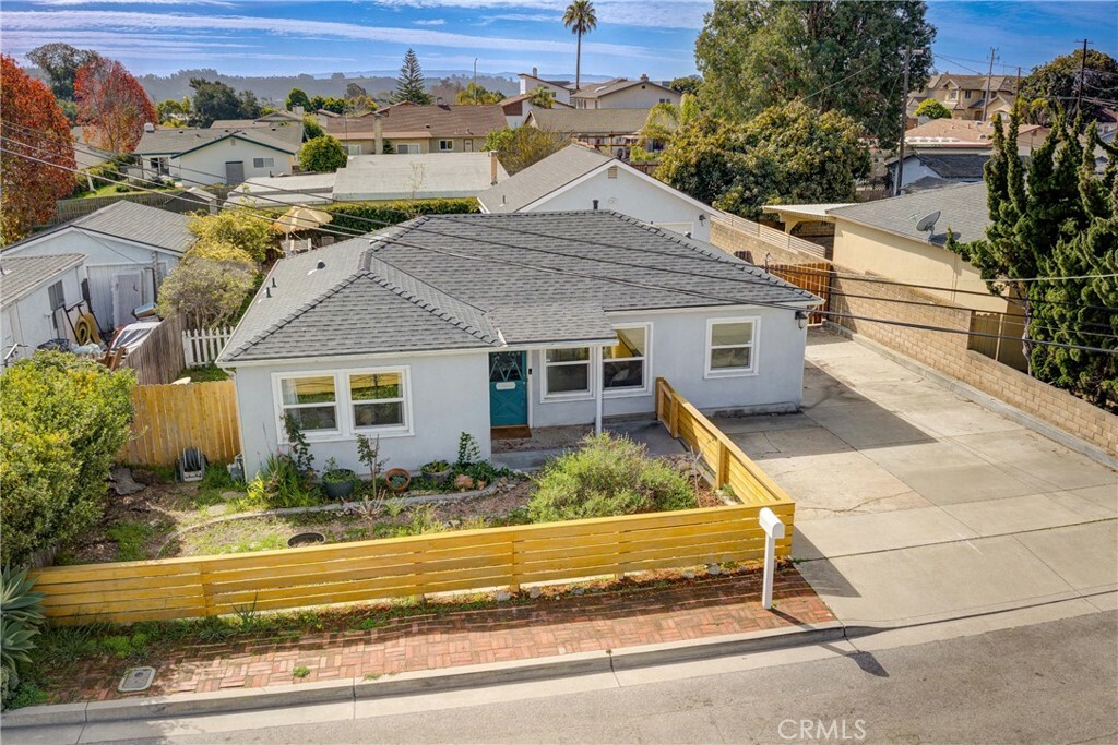 Property Photo:  603 Newman Drive  CA 93420 