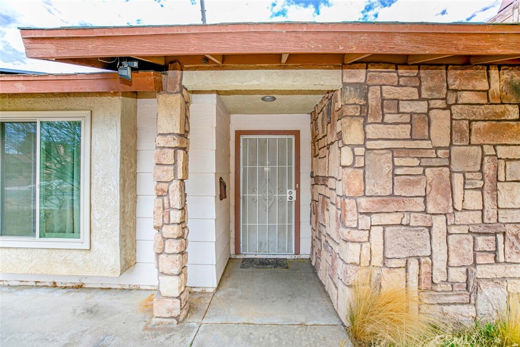 Property Photo: 16136 Minnetonka Street CA 92395