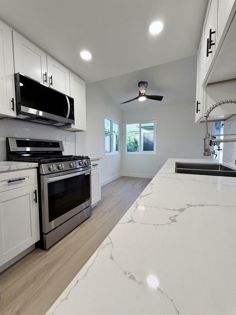 Property Photo:  4375 Van Dyke Avenue 10  CA 92105 