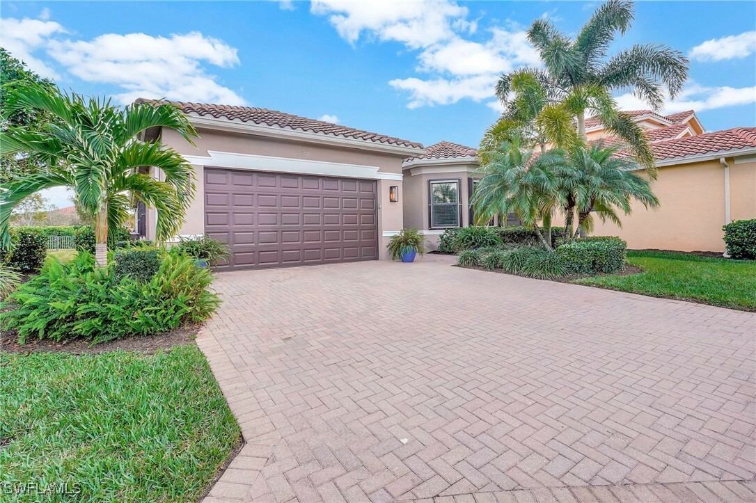 Property Photo:  10267 Smokebush Court  FL 33913 