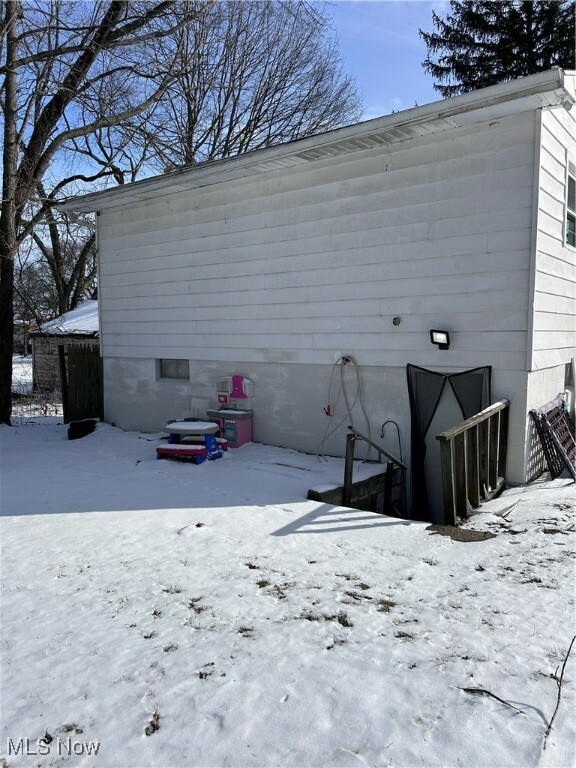 Property Photo:  2814 Eddie Street  OH 44509 