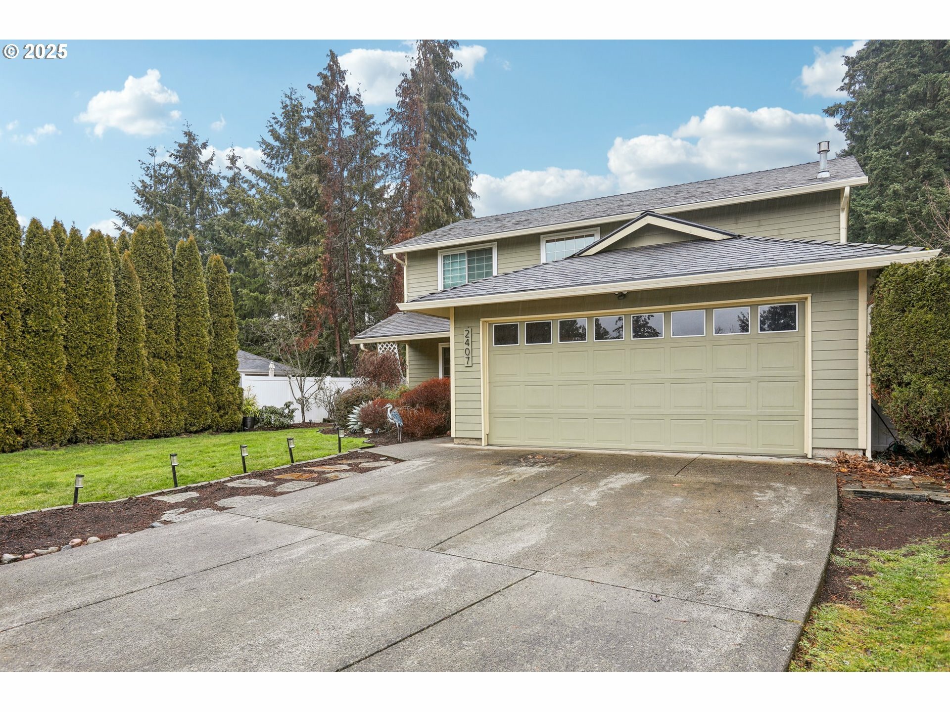 Property Photo:  2407 NE 95th Ct  WA 98662 