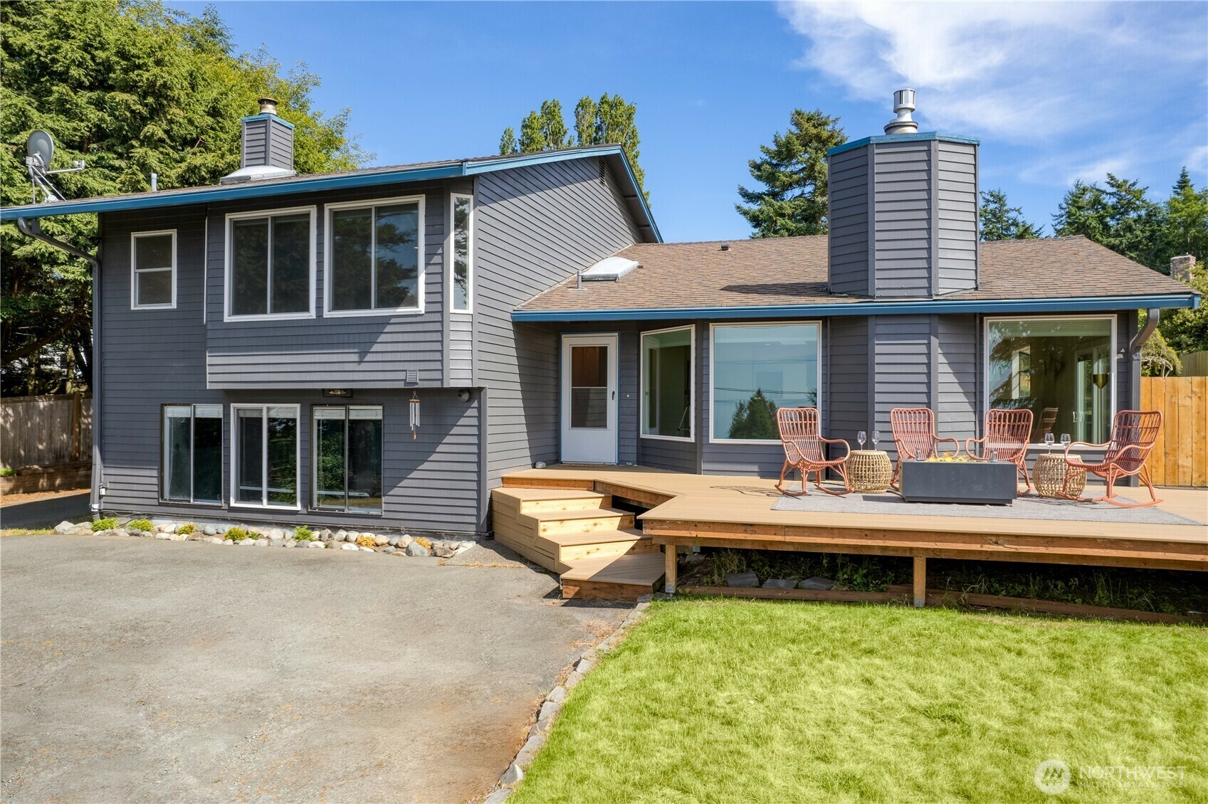 Property Photo:  1432  West Beach Road  WA 98277 