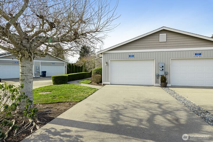 Property Photo: 1205 Decatur Cir WA 98233