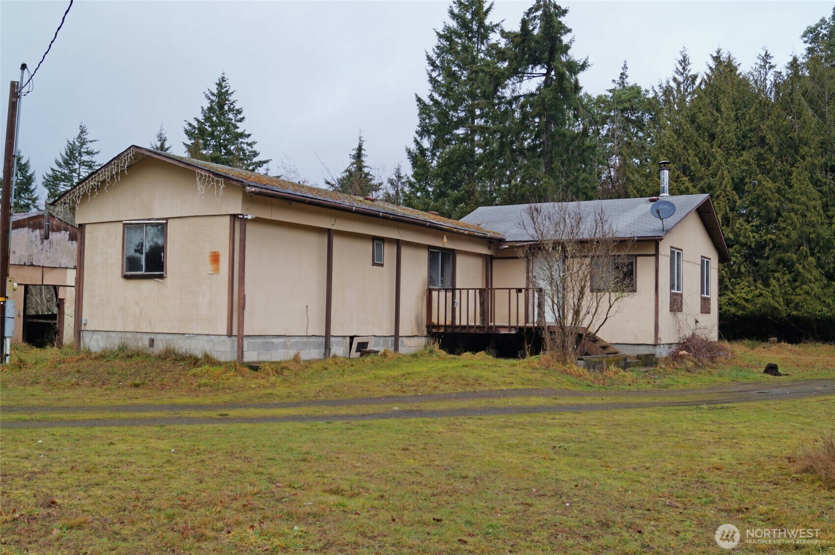 Property Photo:  3070 E Harstine Island Road  S  WA 98584 