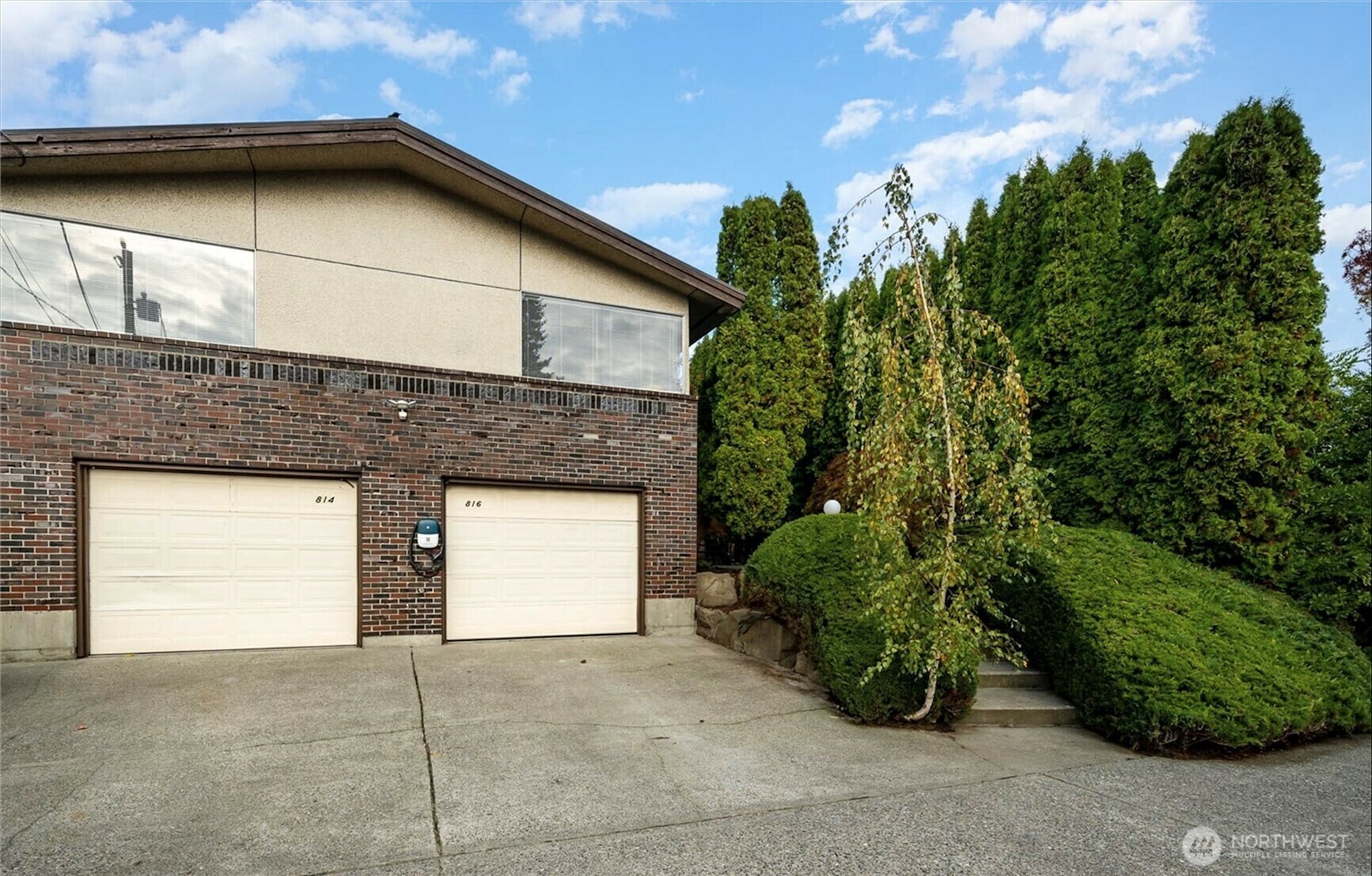 Property Photo:  816 NW 60th St  WA 98107 