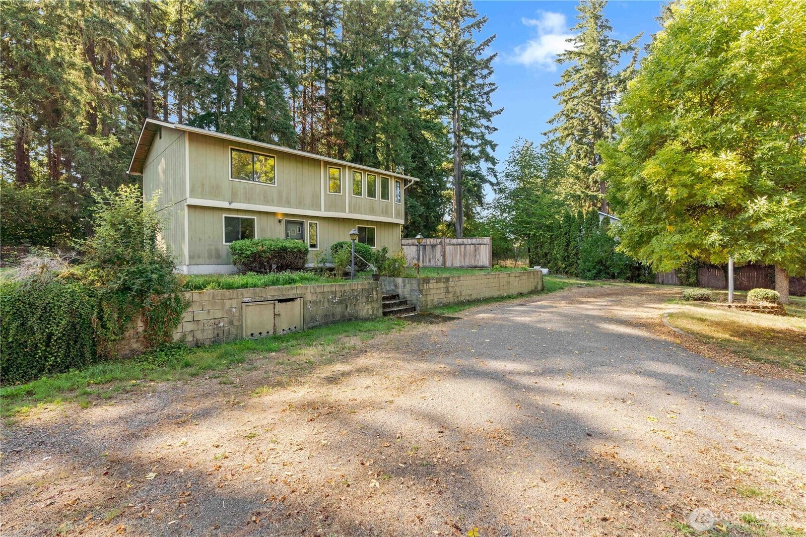 Property Photo: 13837 Horsefall Avenue SE WA 98576