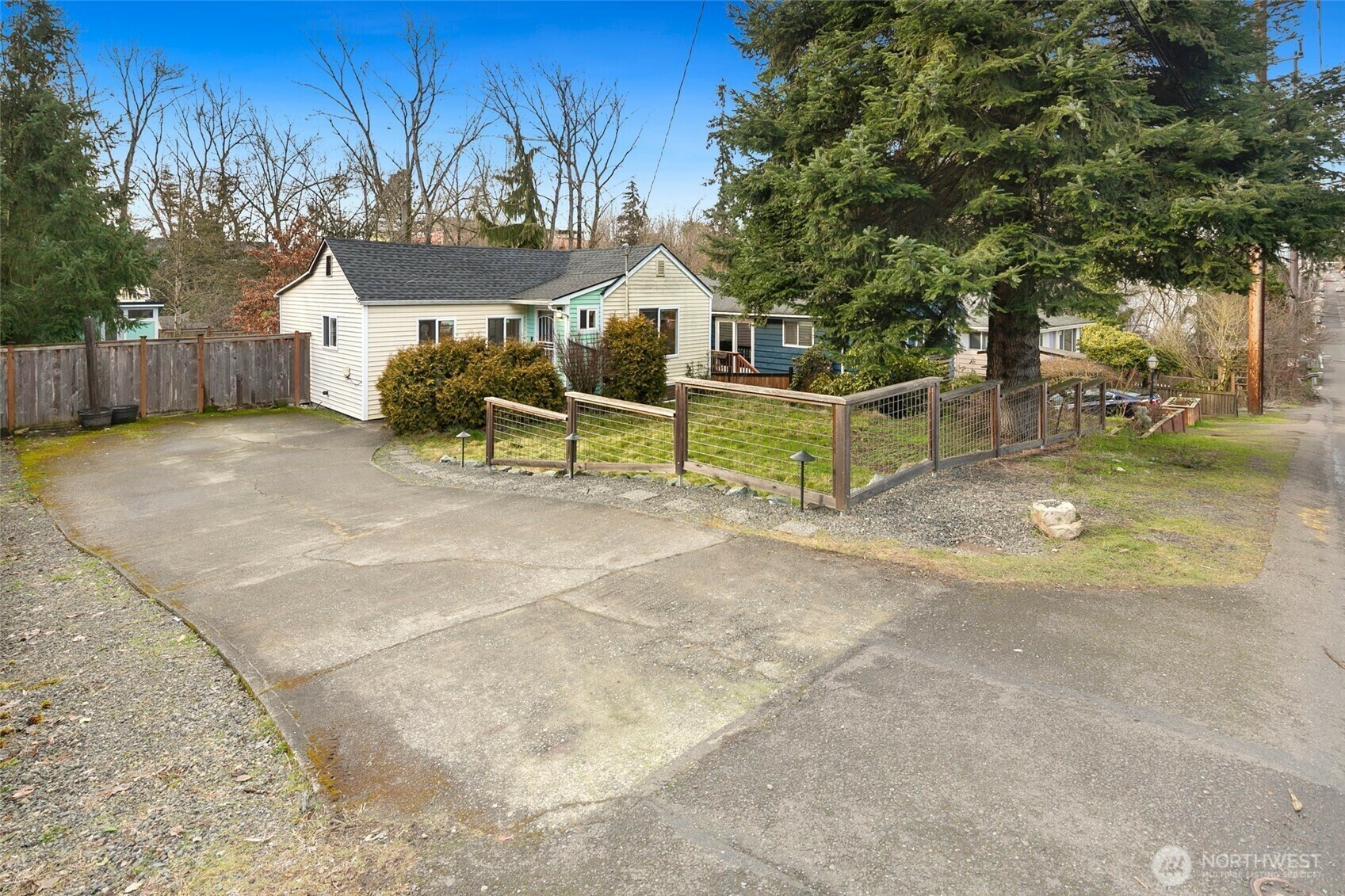 Property Photo:  10405  8th Avenue NE  WA 98125 