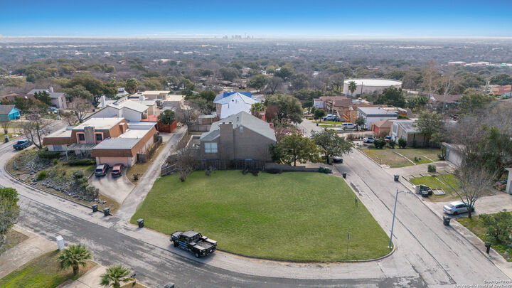 329 Clubhill  San Antonio TX 78228 photo
