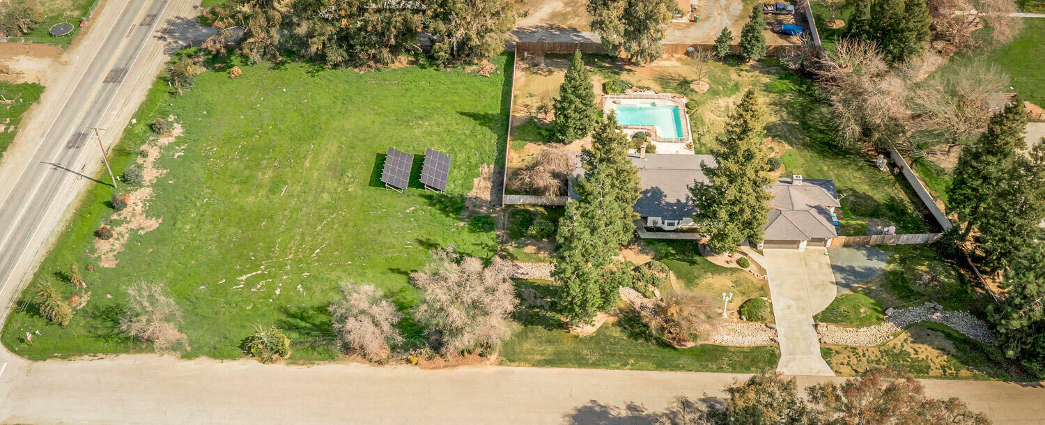 Property Photo:  32762 Ray Court  CA 93292 