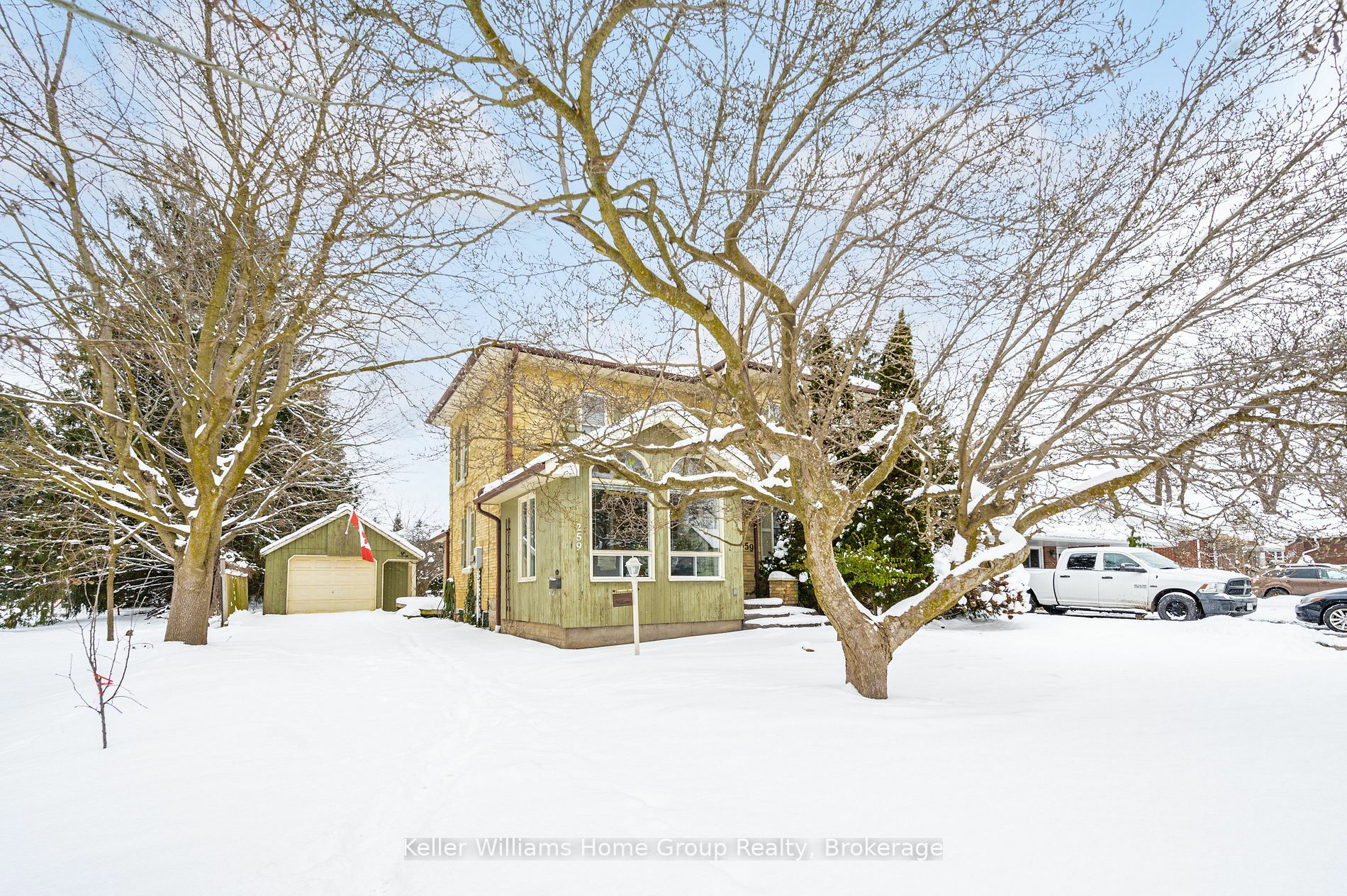 Property Photo:  259 Garafraxa St E  ON N1M 1E2 