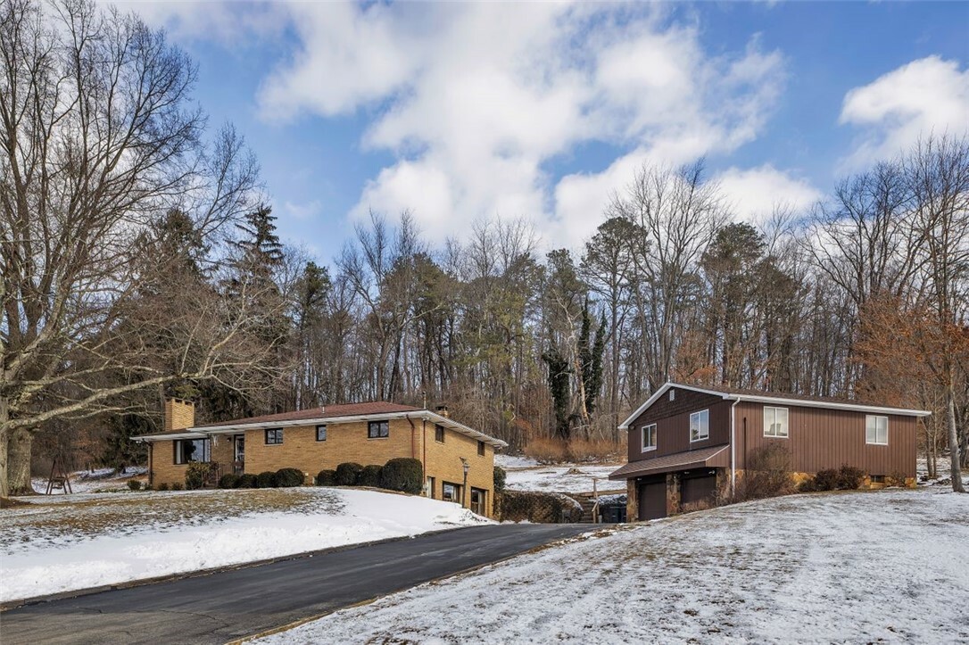 Property Photo:  1602 Airport Road  PA 15690 