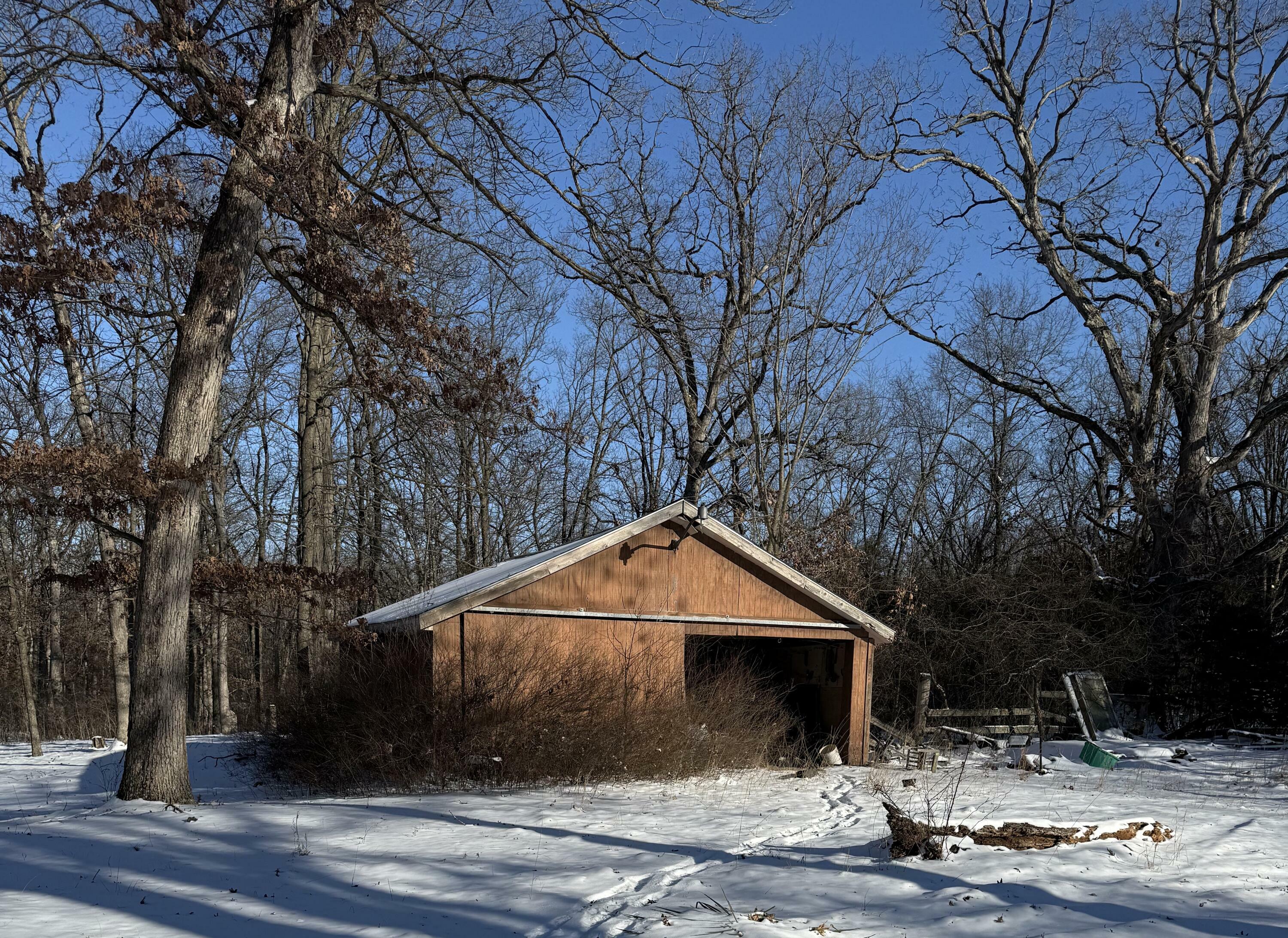 Property Photo:  10804 E Bozarth Ln  MO 65201 