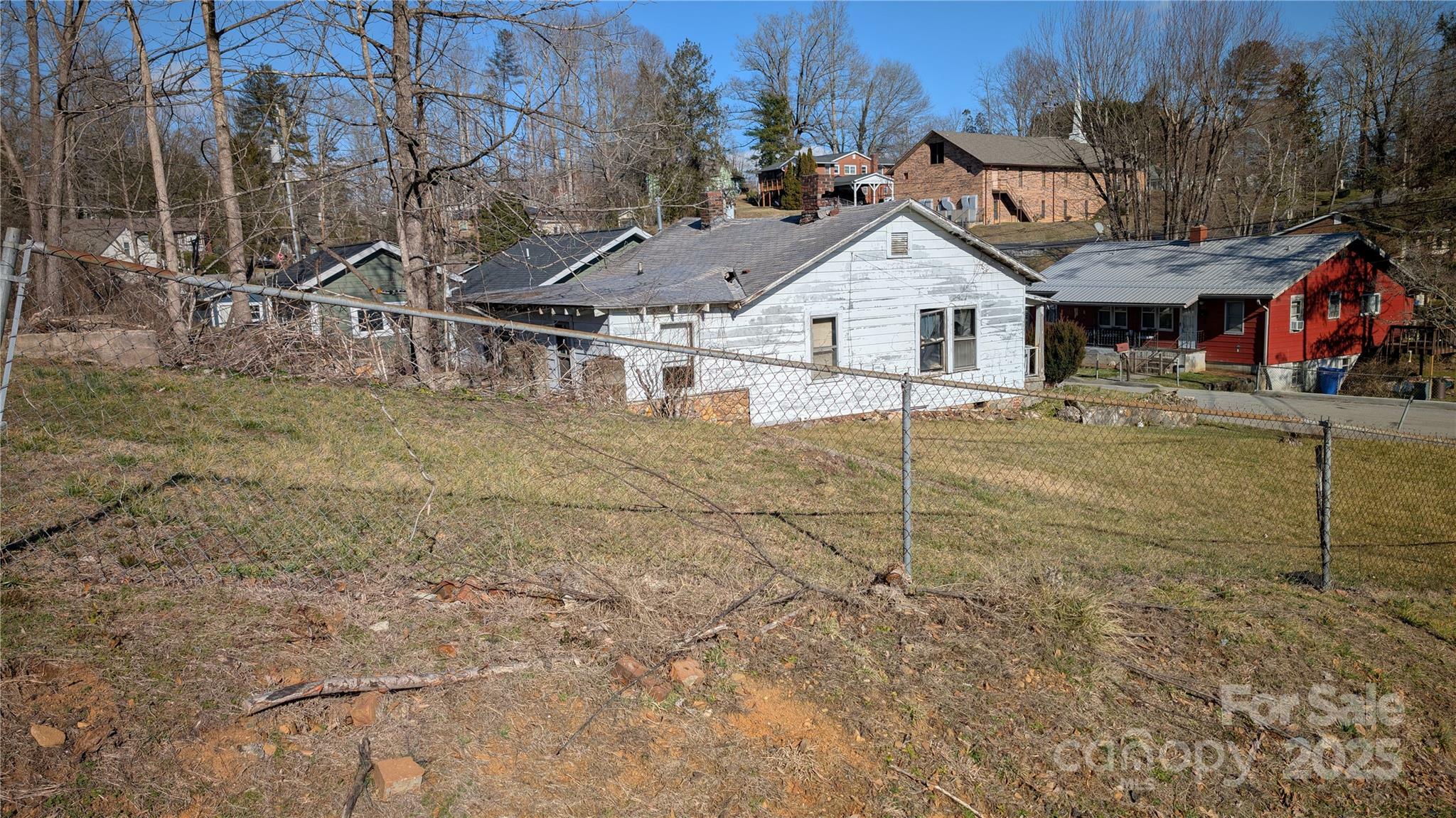 Property Photo:  72 North Lane  NC 28712 