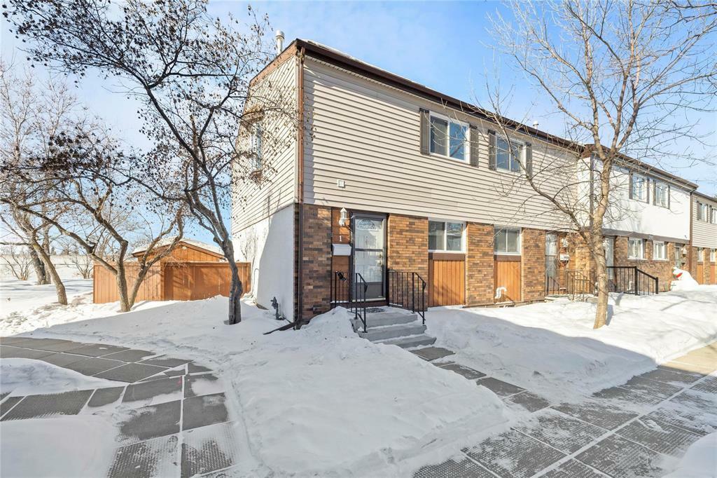 3890 Ness Avenue  Winnipeg MB R2Y 0H2 photo