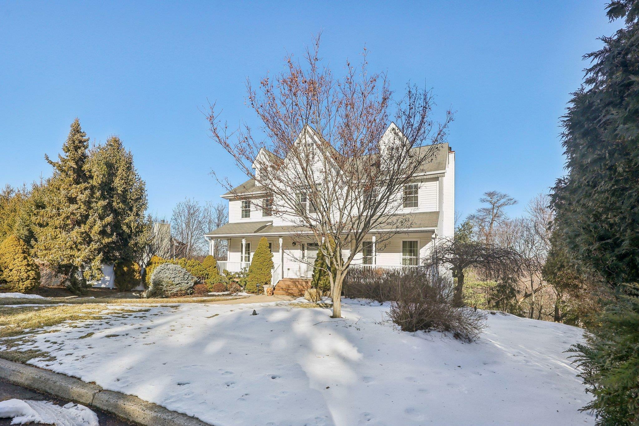 Property Photo:  3 Erik Court  NY 10954 